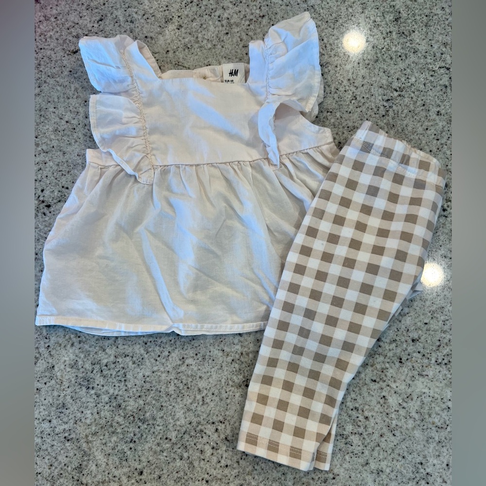 H&M outfit White Ruffle Top and Checkered Leggings Set Baby Girl 6 Months